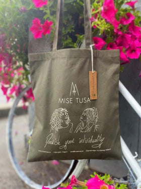Mise Tusa Tote bag